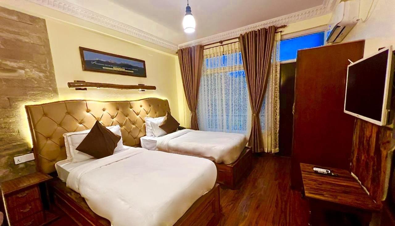 Hotel The Kantipur Pokhara Zewnętrze zdjęcie