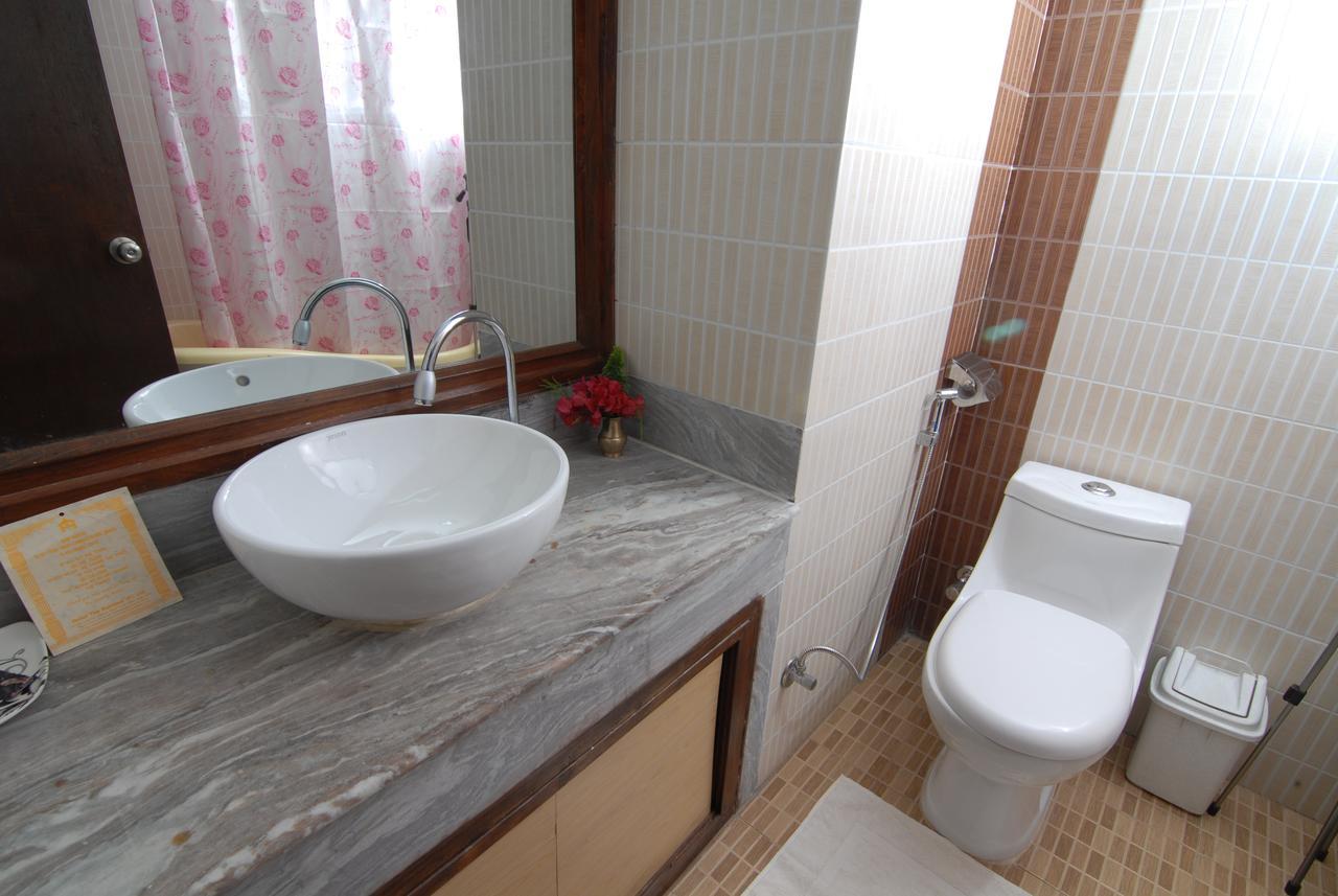 Hotel The Kantipur Pokhara Zewnętrze zdjęcie