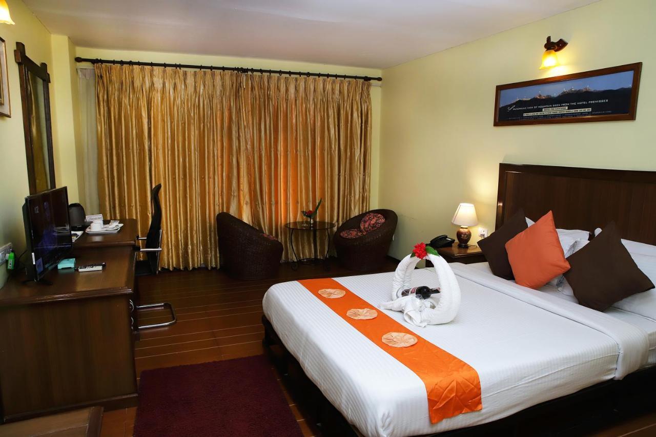 Hotel The Kantipur Pokhara Zewnętrze zdjęcie
